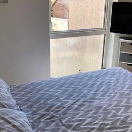 Limegrove Comfortable Three Bedroom House Law Extérieur photo