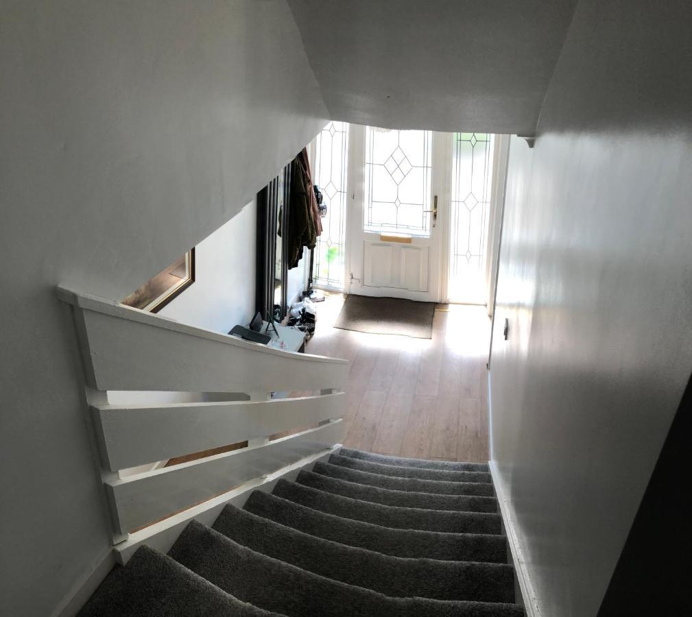 Limegrove Comfortable Three Bedroom House Law Extérieur photo
