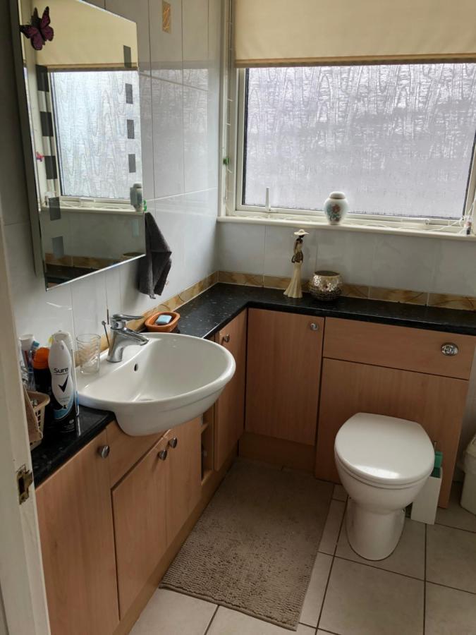 Limegrove Comfortable Three Bedroom House Law Extérieur photo
